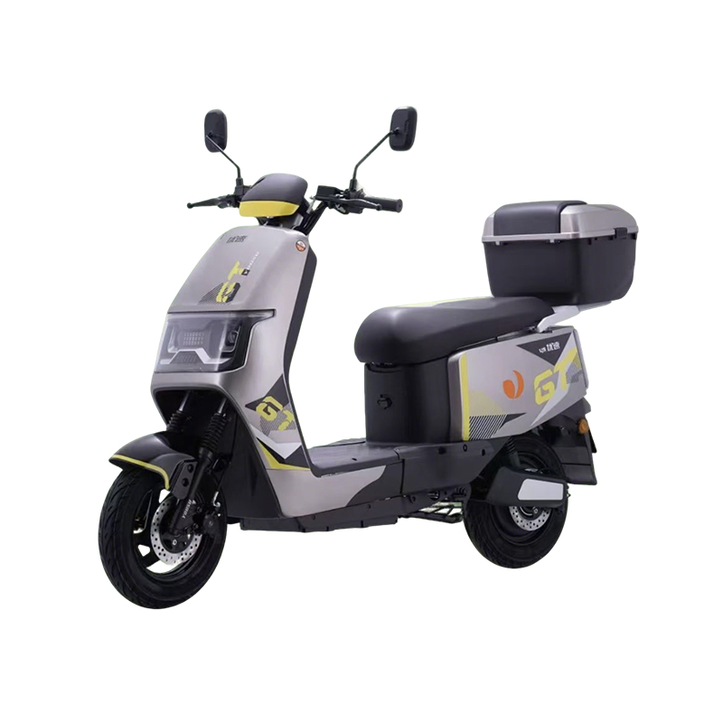 Hogyan teljesít a Versatile Motorcycle felfüggesztési rendszere városi utakon és terepen is, összehasonlítva a dedikált kétsportmotoros motorkerékpárokkal?